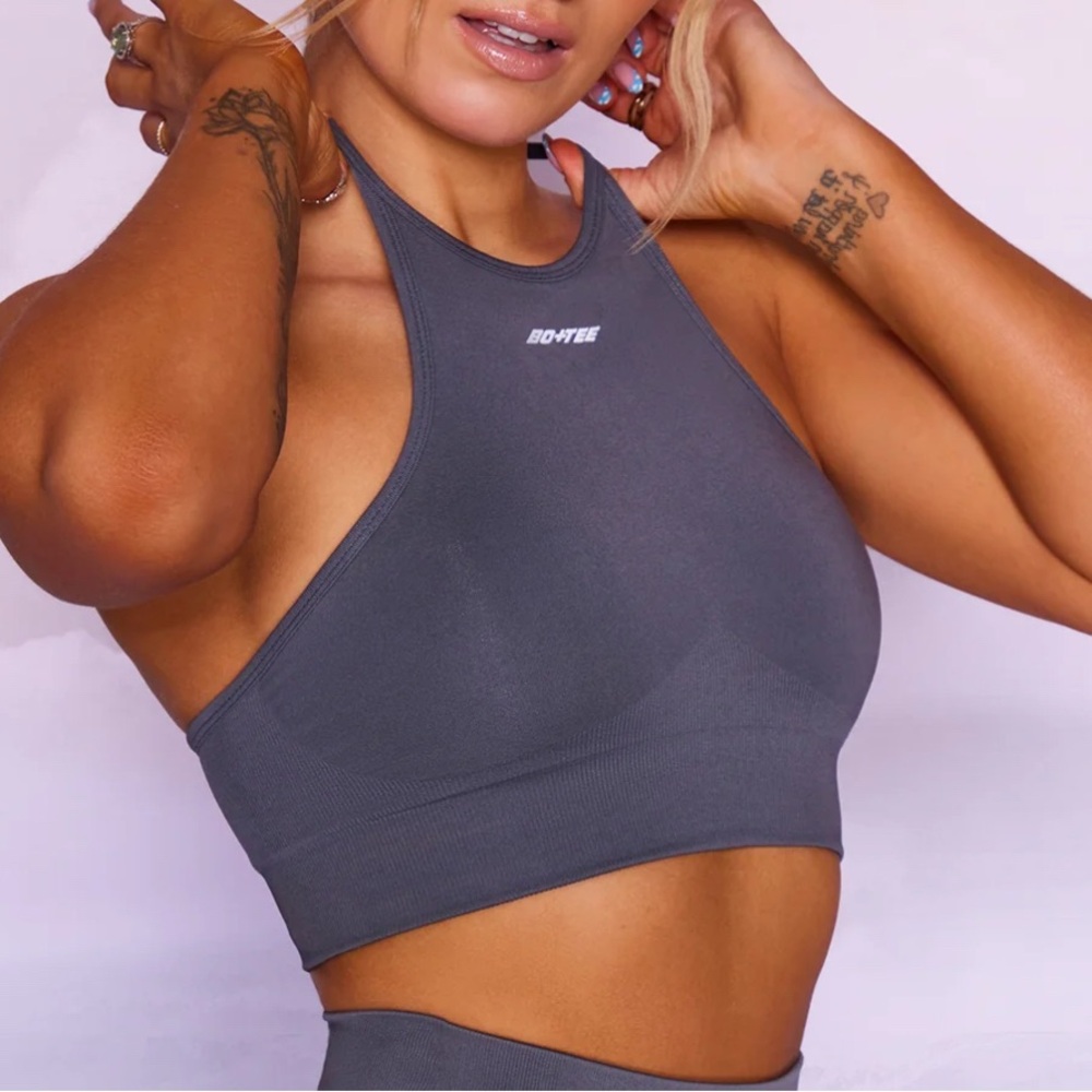Bo+Tee Crop Top Sports Bra - Small